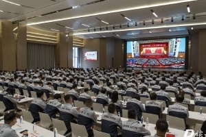 增底氣、強(qiáng)干勁！中國巨石黨員干部熱議黨的二十大報(bào)告